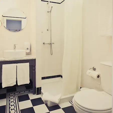 Bartholomeu Guest house *